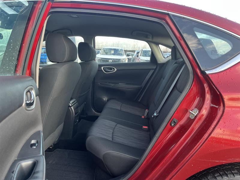 nissan Sentra 2019 - 14