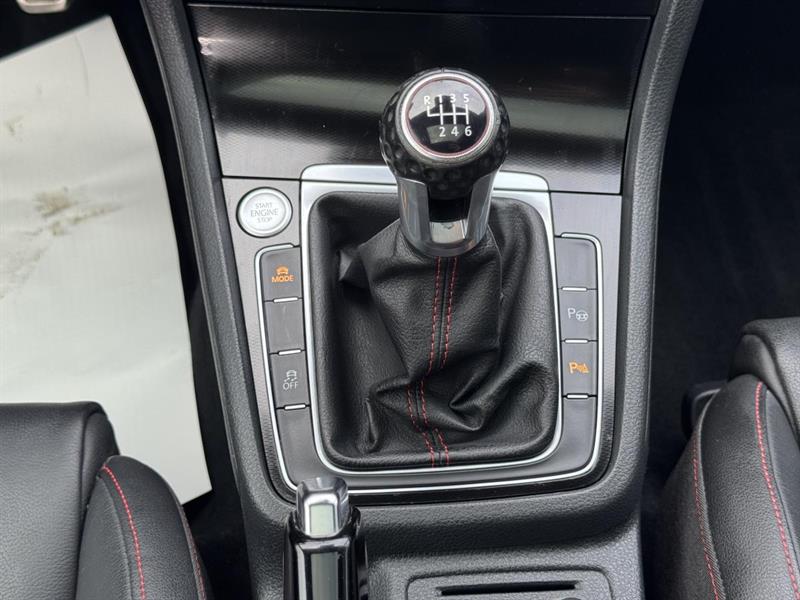 volkswagen Golf GTI 2016 - 26