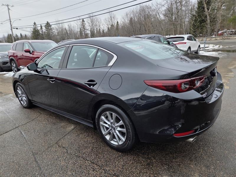 mazda Mazda3 2022 - 8