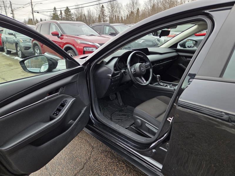 mazda Mazda3 2022 - 10