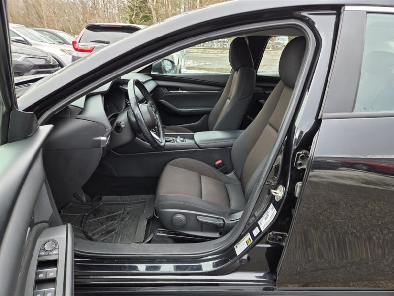 mazda Mazda3 2022 - 11