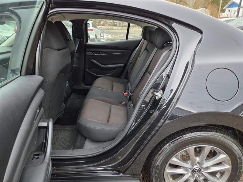 mazda Mazda3 2022 - 13