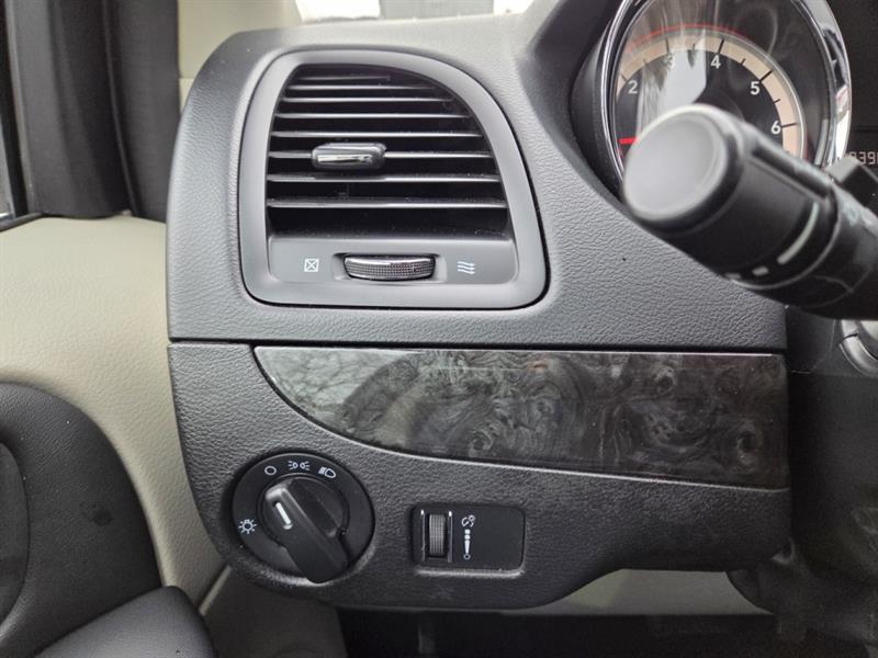 dodge Grand Caravan 2015 - 24