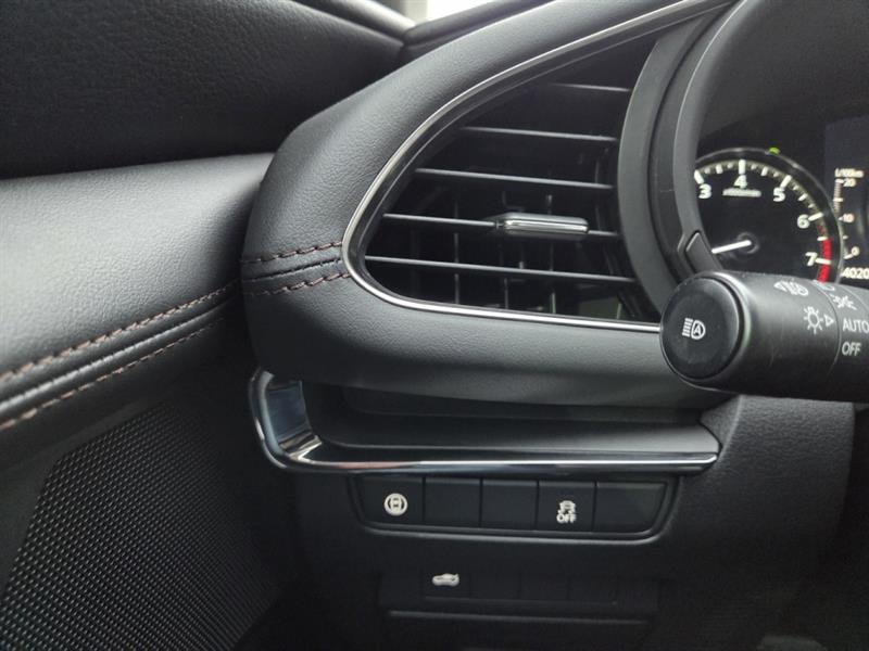 mazda Mazda3 2020 - 26