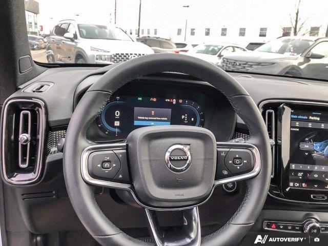 volvo XC40 2025 - 13