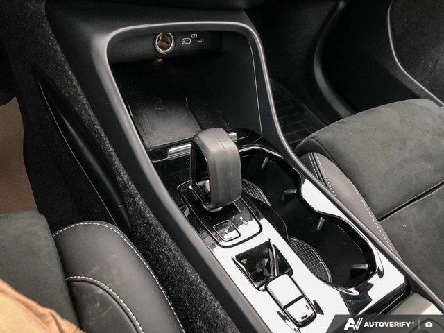 volvo XC40 2025 - 17