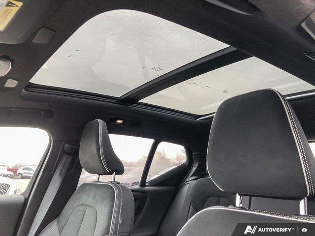 volvo XC40 2025 - 25