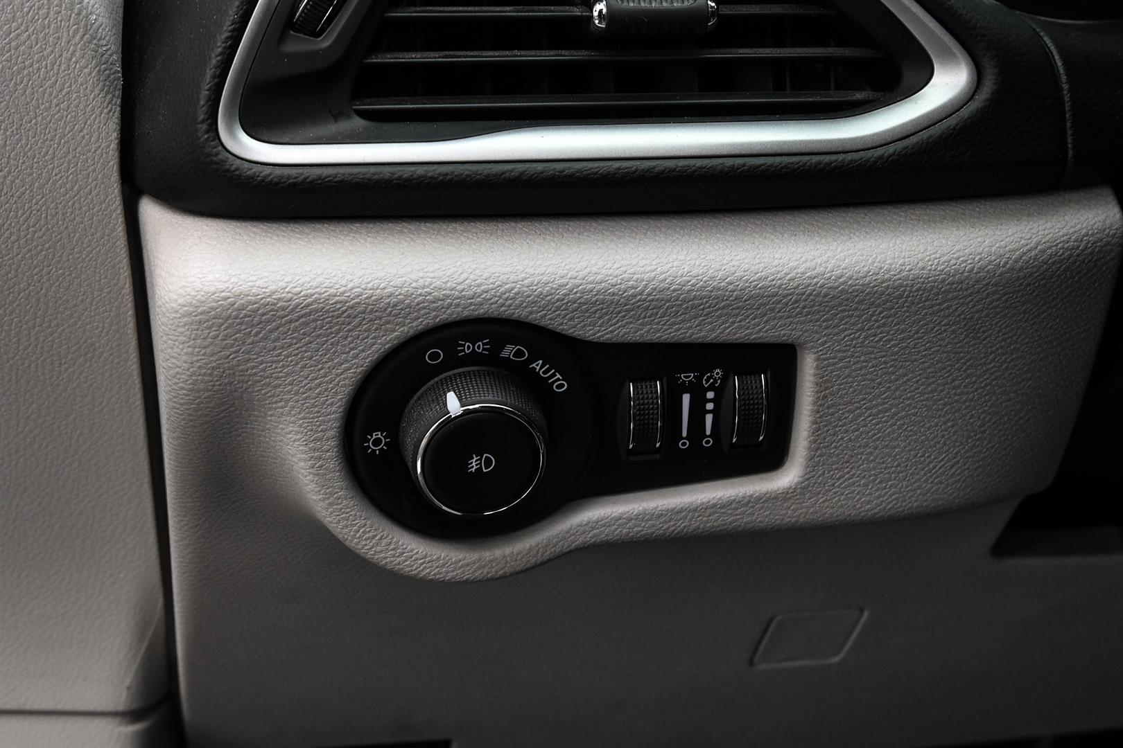 chrysler Pacifica Hybrid 2020 - 15