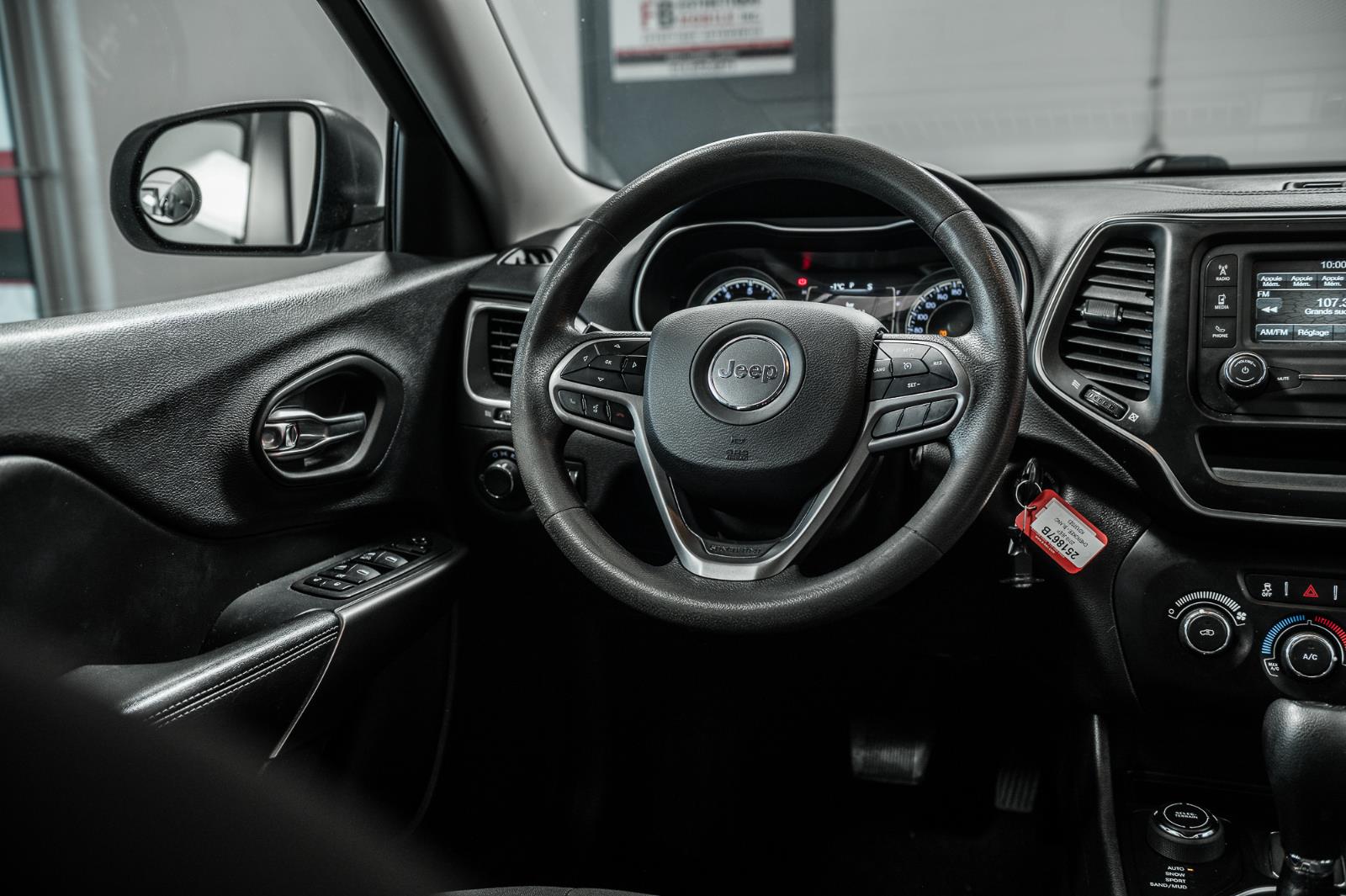 jeep Cherokee 2019 - 32