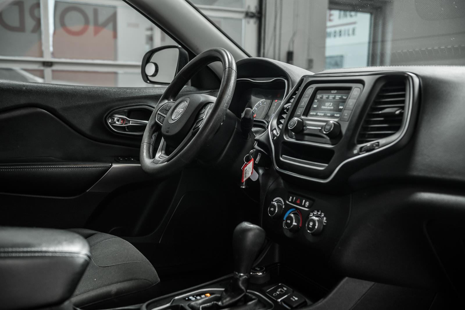 jeep Cherokee 2019 - 34