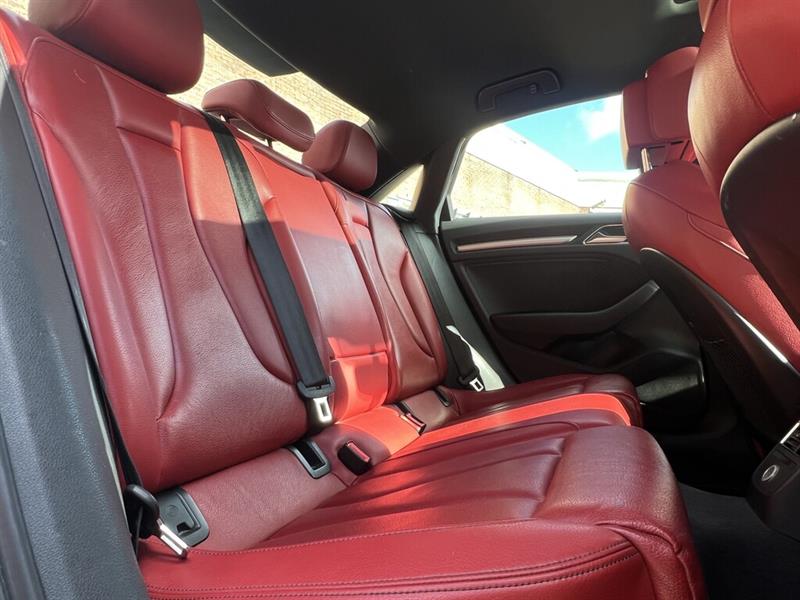 audi S3 Sedan 2018 - 24