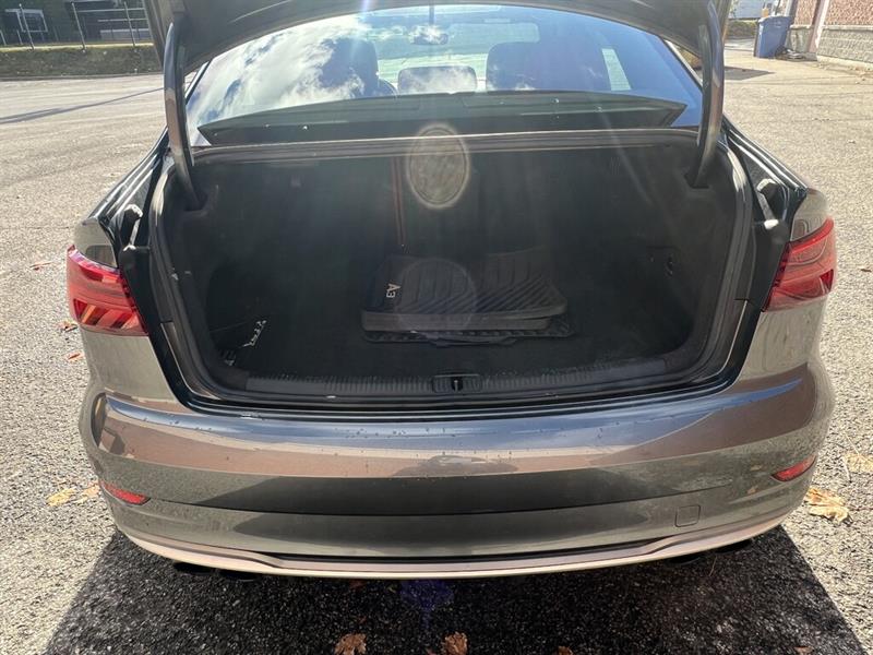 audi S3 Sedan 2018 - 27