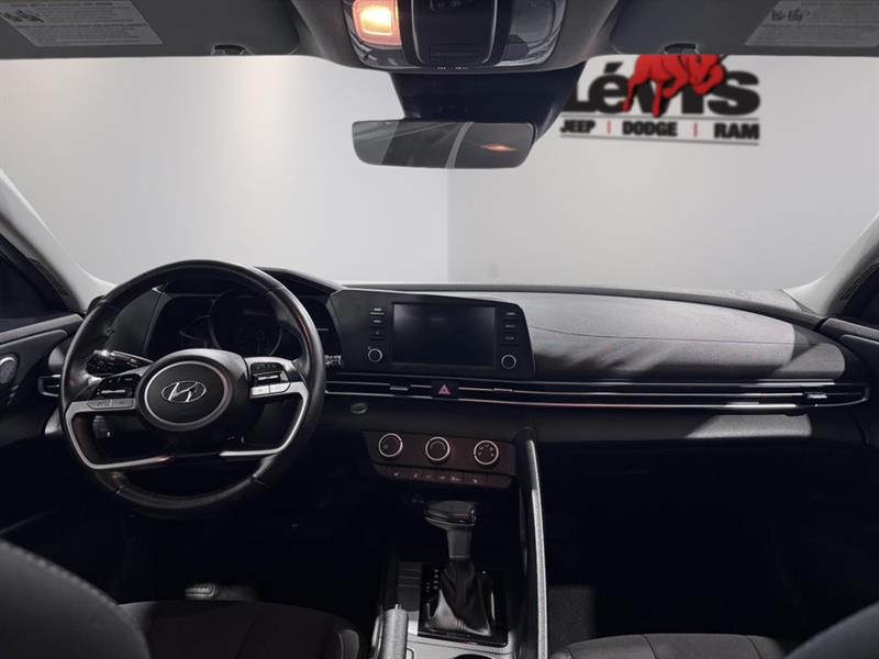 hyundai Elantra 2023 - 2