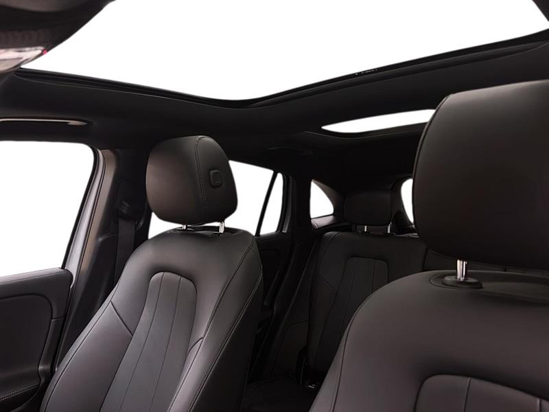 mercedes-benz GLA 2021 - 11