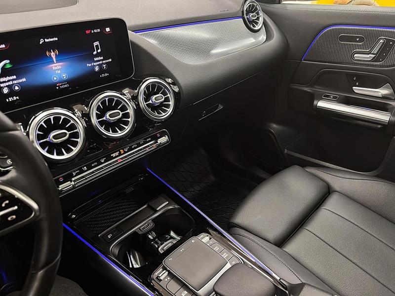 mercedes-benz GLA 2021 - 15