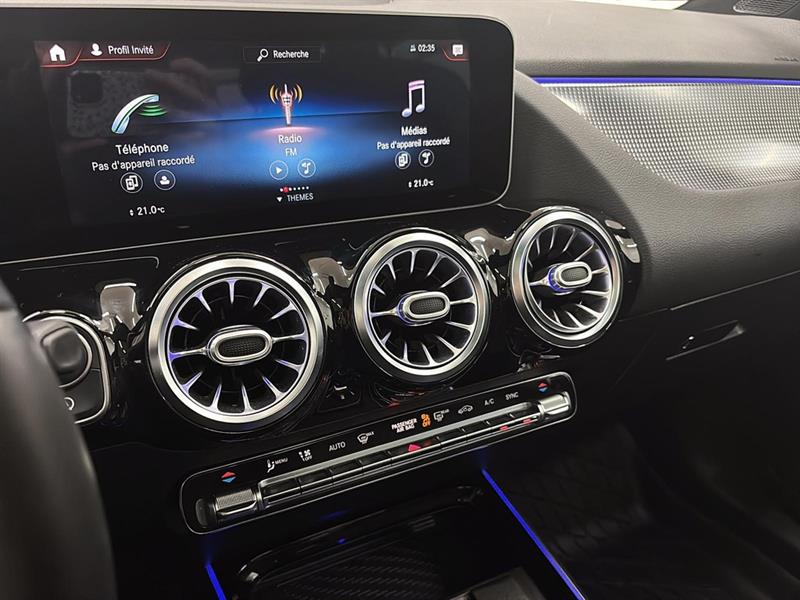 mercedes-benz GLA 2021 - 16