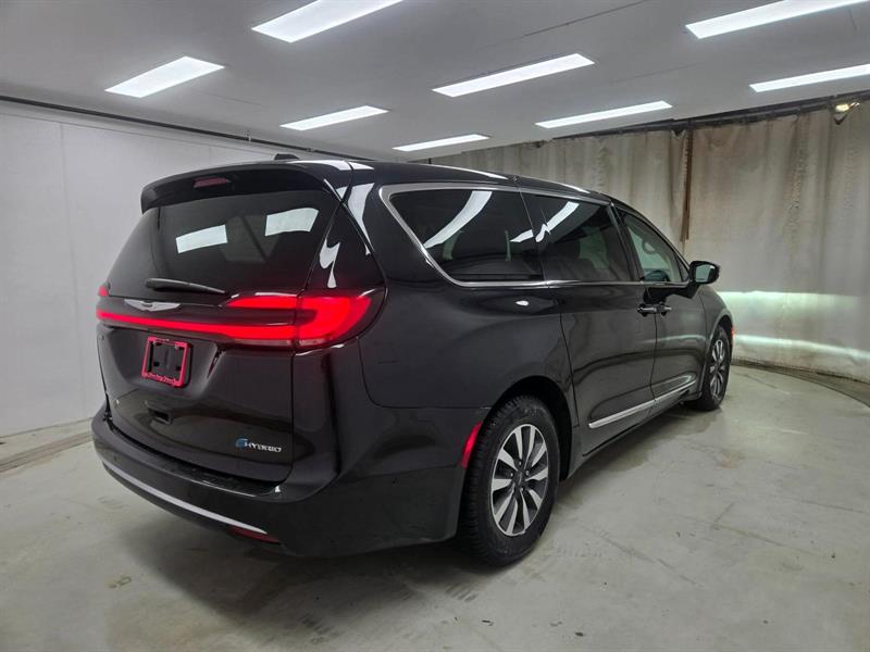 chrysler Pacifica Hybrid Limited 2022 - 4