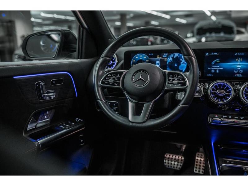 mercedes-benz GLA250 2022 - 26