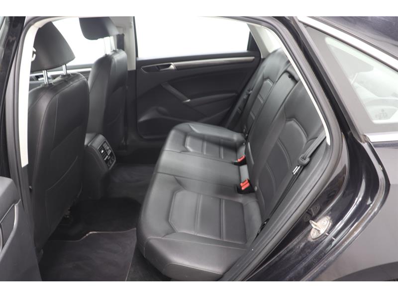 volkswagen Passat 2018 - 18