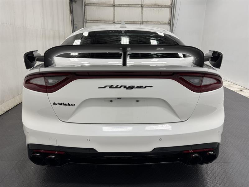 kia Stinger 2019 - 6