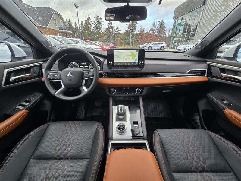 mitsubishi Outlander 2023 - 15