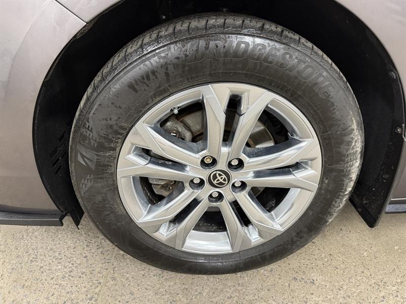 toyota Sienna 2021 - 25