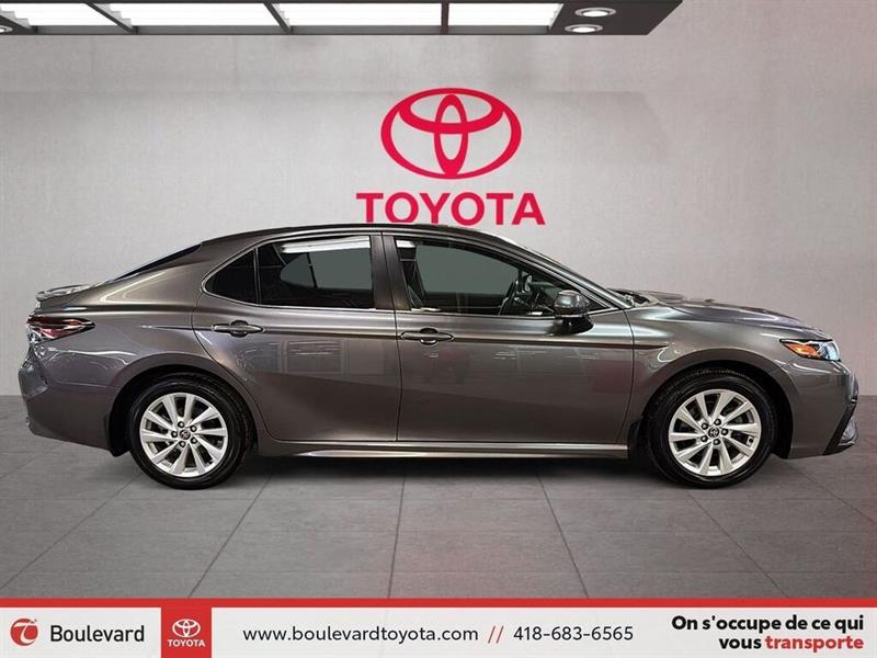 toyota Camry 2023 - 3