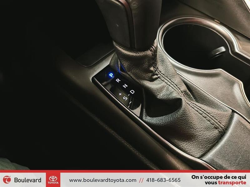 toyota Camry 2023 - 17