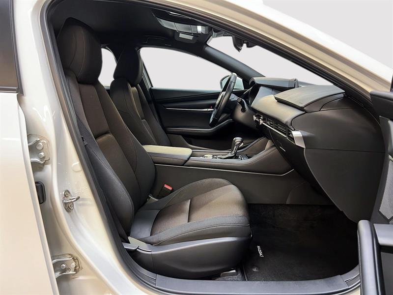 mazda Mazda3 Sport 2024 - 8