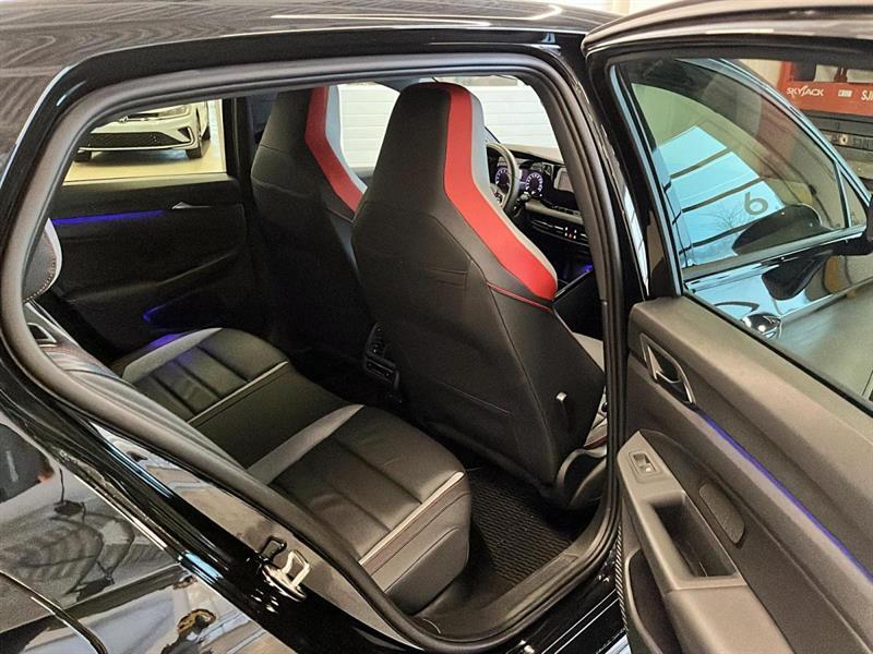 volkswagen Golf GTI 2024 - 13