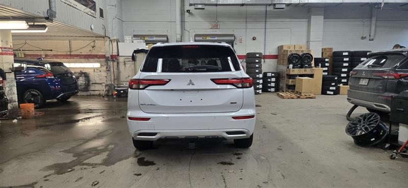 mitsubishi Outlander 2023 - 5
