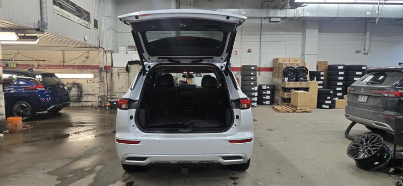 mitsubishi Outlander 2023 - 8