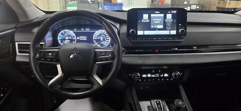 mitsubishi Outlander 2023 - 14