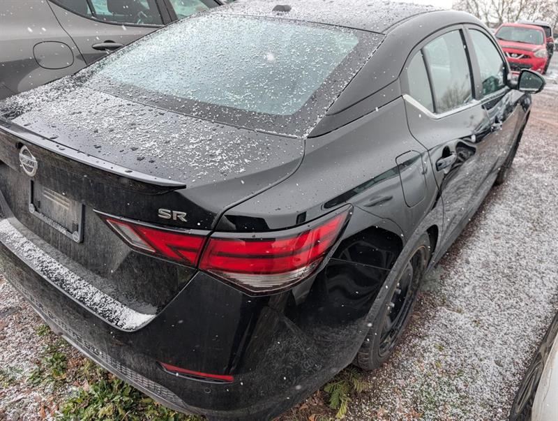 nissan Sentra 2022 - 9