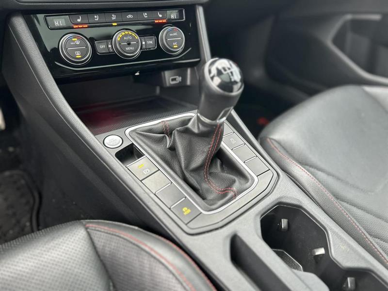 volkswagen Jetta 2020 - 17