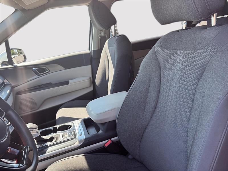 kia Carnival 2024 - 11