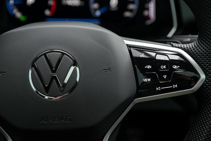 volkswagen Jetta GLI 2023 - 13