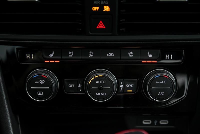 volkswagen Jetta GLI 2023 - 18