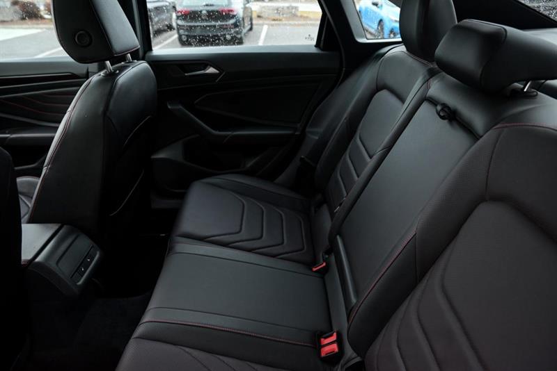 volkswagen Jetta GLI 2023 - 21