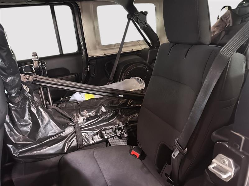 jeep Wrangler 2021 - 12