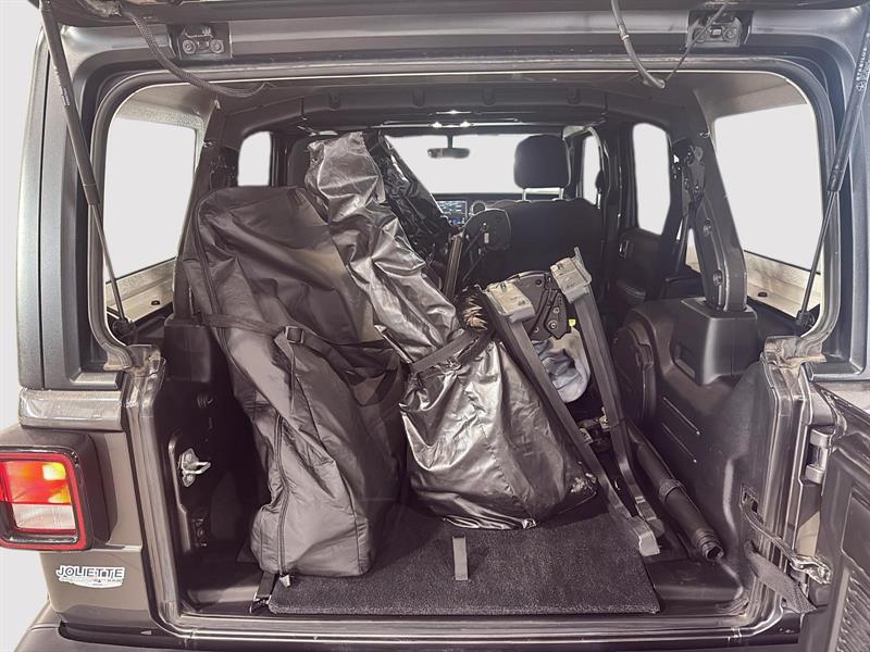 jeep Wrangler 2021 - 21