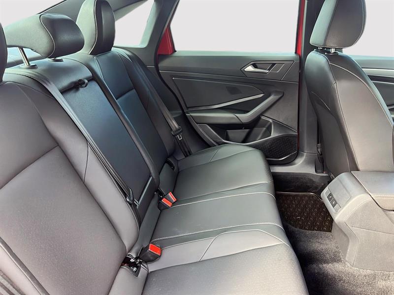 volkswagen Jetta 2021 - 16