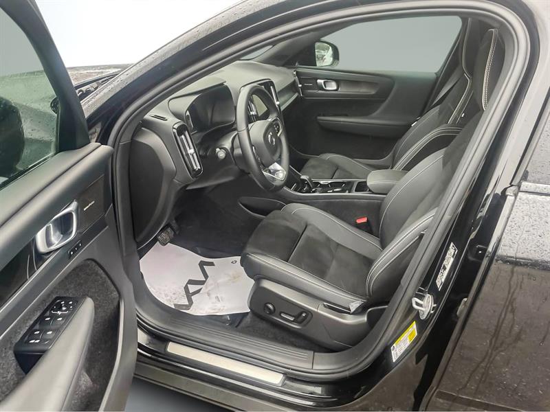 volvo Recharge C40 tout électrique 2023 - 13