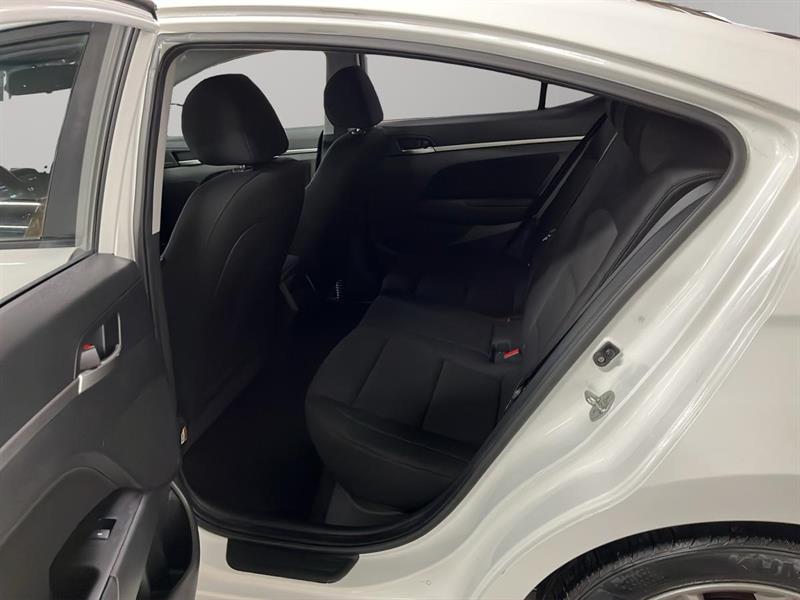 hyundai Elantra 2020 - 19