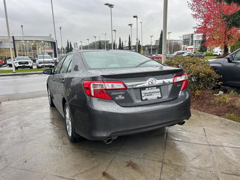 toyota Camry 2012 - 5
