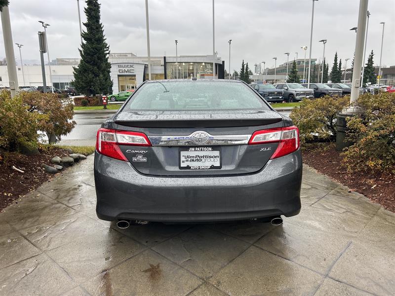 toyota Camry 2012 - 6