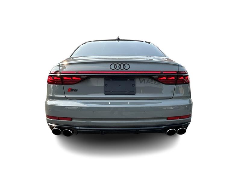 audi S8 2022 - 12