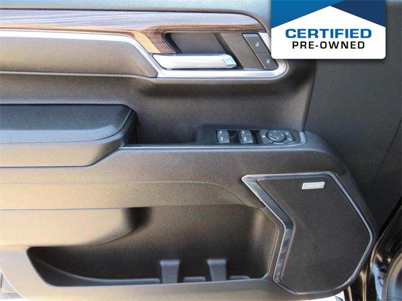 chevrolet Silverado 1500 2023 - 23