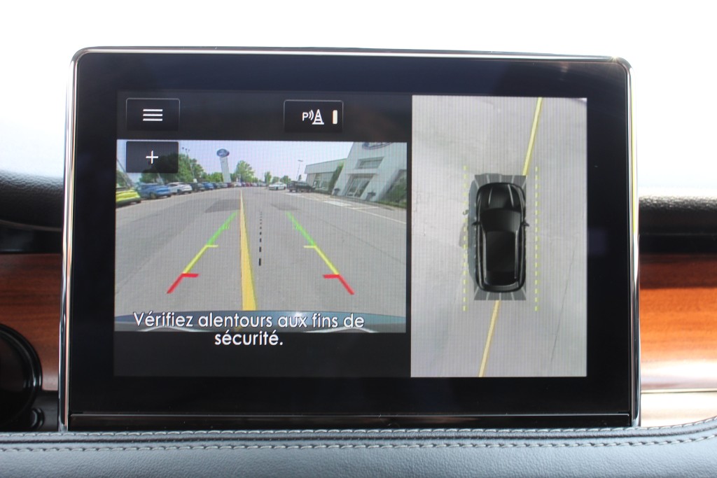 lincoln Corsair 2022 - 25