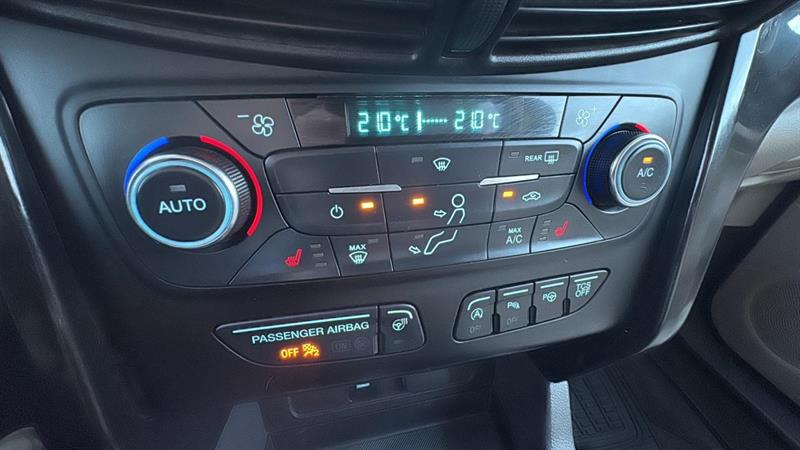 ford Escape 2017 - 16